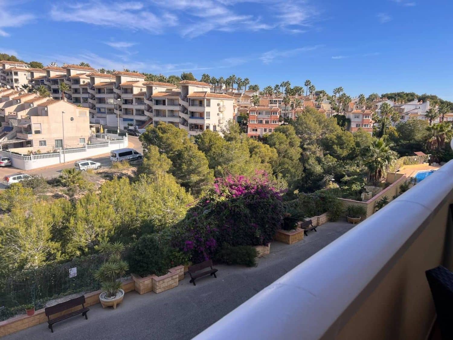 Apartamento de 2 habitaciones en Alicante / Alacant ciudad en venta con piscina garaje - 168.000 € (Ref: 9898653)