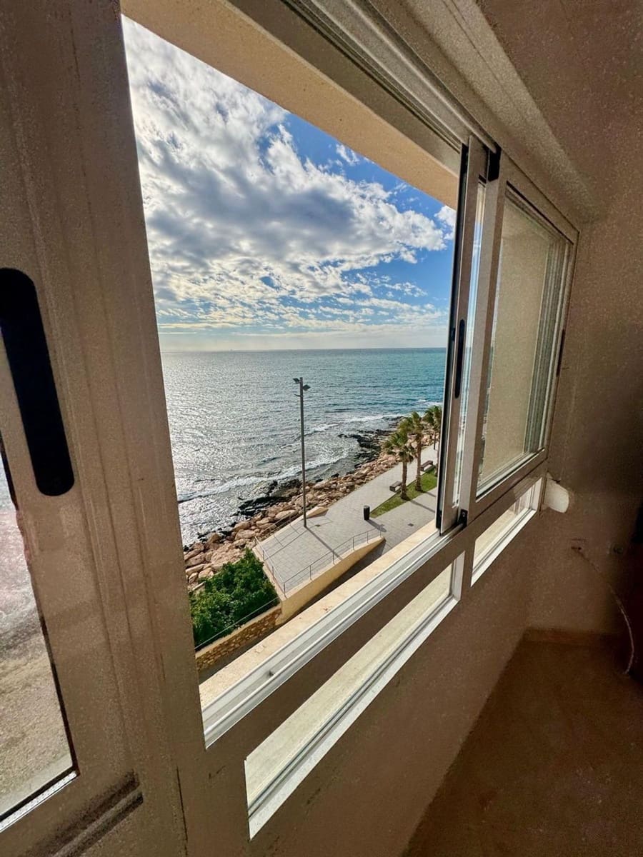 Apartamento de 4 habitaciones en Torrevieja en venta con piscina garaje - 350.000 € (Ref: 9912438)