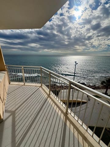 Apartamento de 4 habitaciones en Playa del Cura, Torrevieja en venta con piscina garaje - 350.000 € (Ref: 9912438)