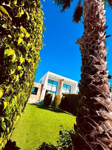 3 sovrum Hus till salu i Alicante stad med pool garage - 425 000 € (Ref: 9912440)
