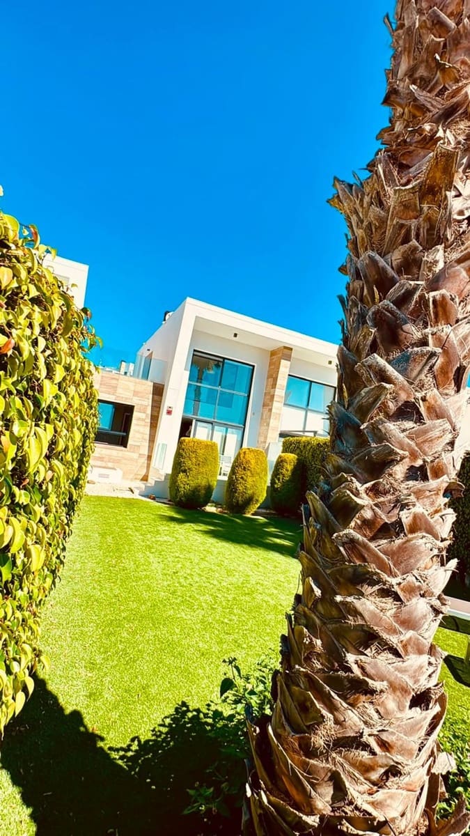 3 sovrum Hus till salu i Alicante stad med pool garage - 425 000 € (Ref: 9912440)