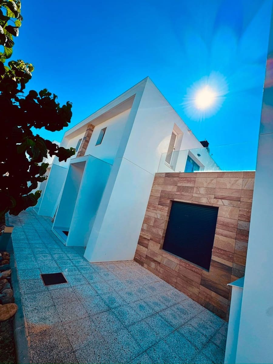 3 sovrum Hus till salu i Alicante stad med pool garage - 425 000 € (Ref: 9912440)