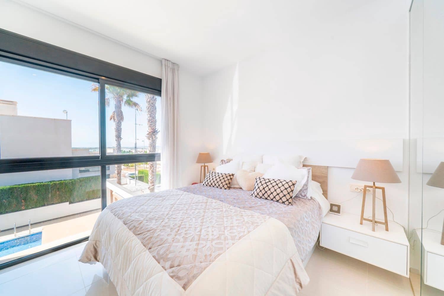 3 Zimmer Villa zu verkaufen in Pueblo Bravo mit Pool Garage - 399.000 € (Ref: 9941640)