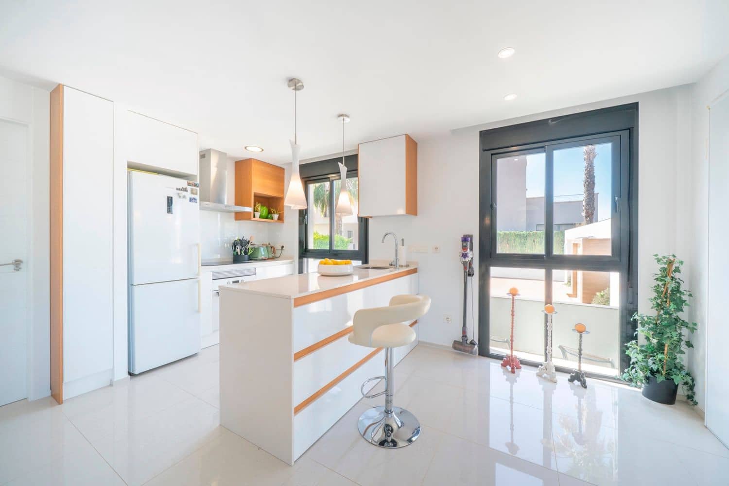 3 Zimmer Villa zu verkaufen in Pueblo Bravo mit Pool Garage - 399.000 € (Ref: 9941640)
