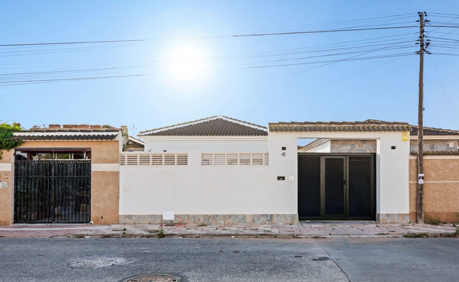 3 soverom Villa til salgs i El Chaparral med svømmebasseng garasje - € 499 000 (Ref: 9950924)