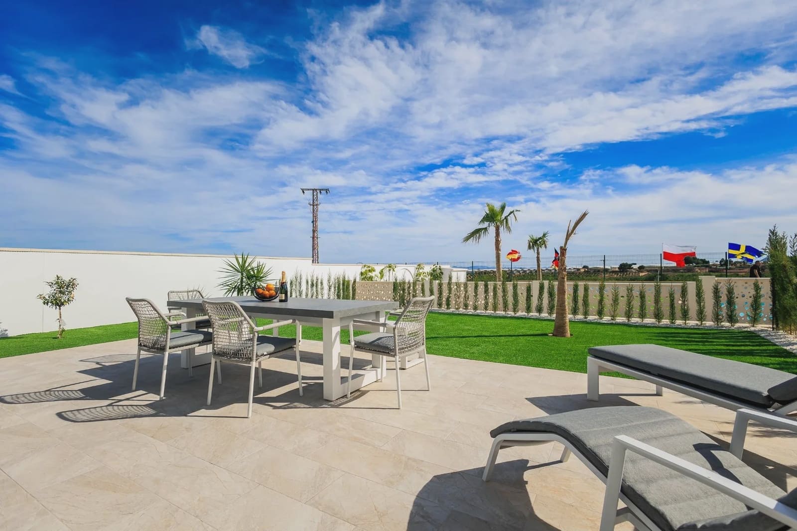 3 soveværelse Villa til salg i Pilar de la Horadada med swimmingpool garage - € 460.000 (Ref: 9961266)