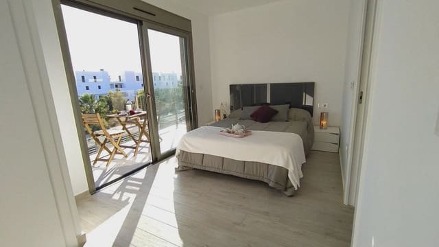 3 soveværelse Villa til salg i Los Almendros (Orihuela Costa), Orihuela med swimmingpool garage - € 669.900 (Ref: 9961275)