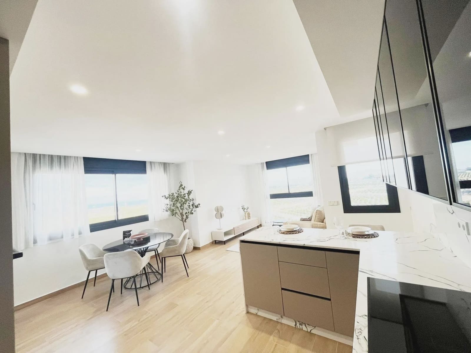 3 sypialnia Willa na sprzedaż w Algorfa z basenem garażem - 473 000 € (Ref: 9961370)