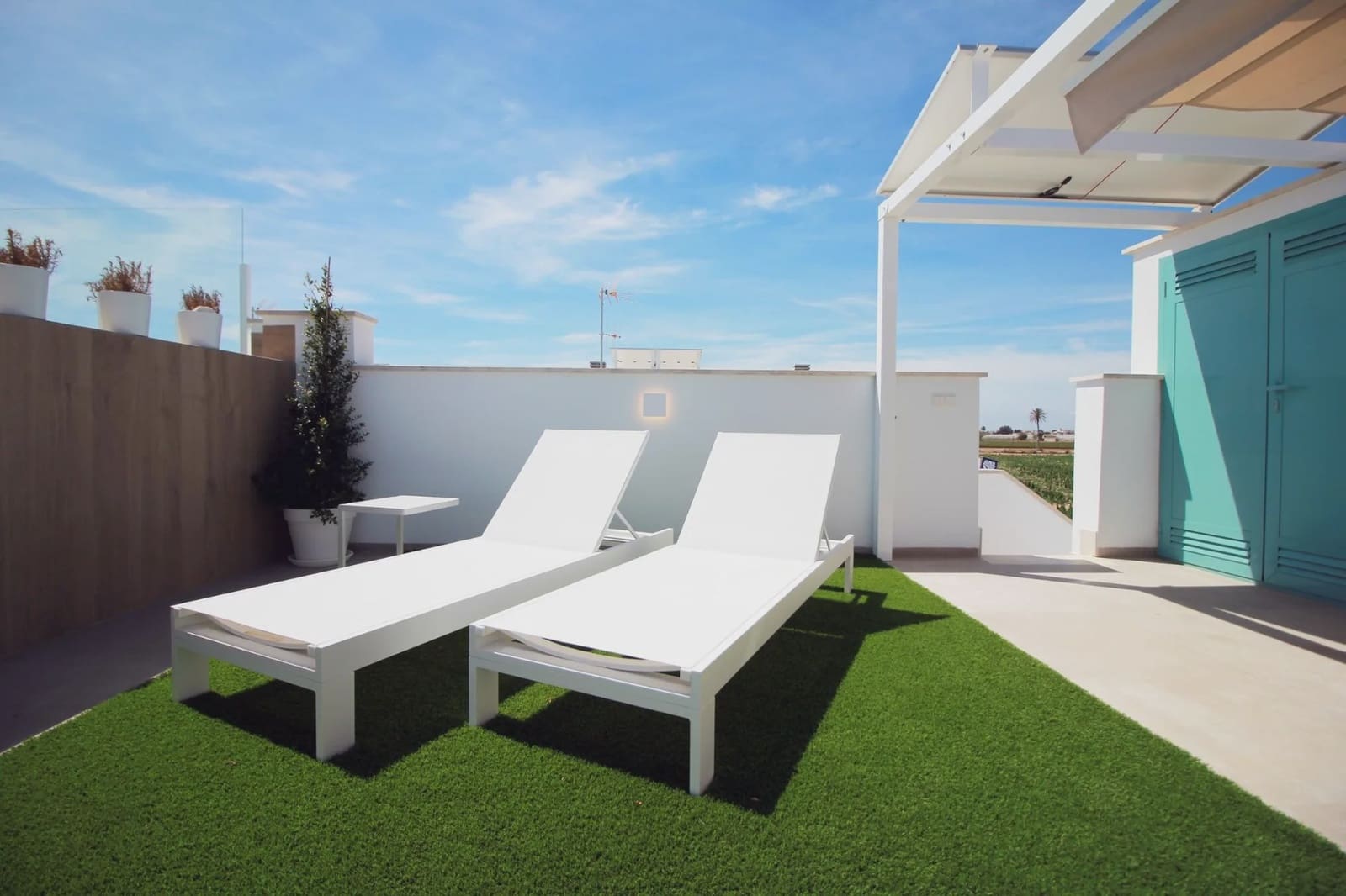 2 soverom Bungalow til salgs i Pilar de la Horadada med svømmebasseng garasje - € 395 000 (Ref: 9961407)