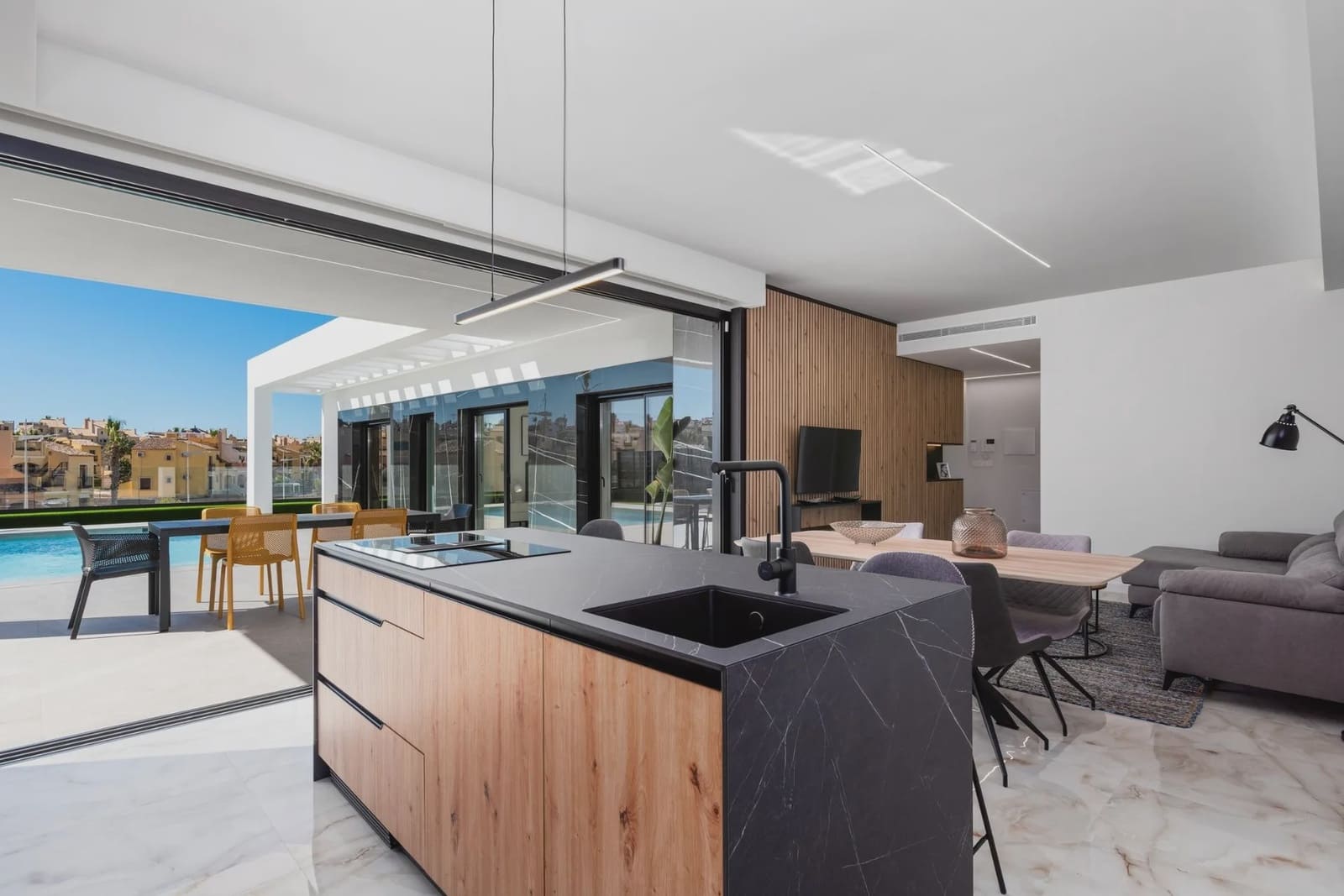 3 soverom Villa til salgs i Algorfa med svømmebasseng garasje - € 670 000 (Ref: 9961433)