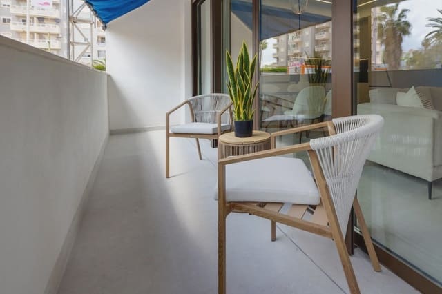 2 makuuhuone Huoneisto myytävänä paikassa Puerto Deportivo, Guardamar del Segura mukana uima-altaan 
autotalli - 253 000 € (Ref: 9968529)