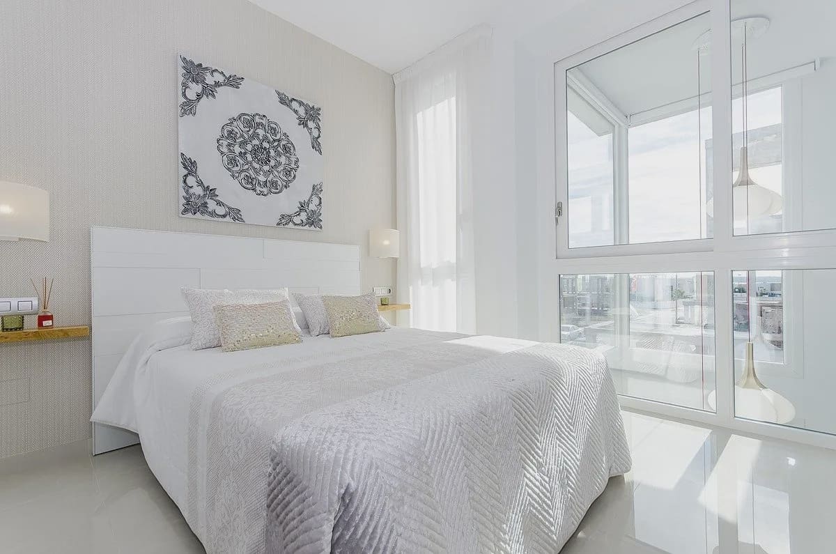 Chalet de 5 habitaciones en Los Montesinos en venta con piscina garaje - 780.000 € (Ref: 9968543)