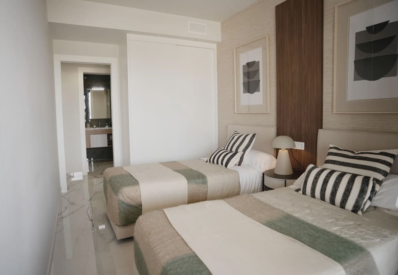 2 Zimmer Bungalow zu verkaufen in Rojales mit Pool Garage - 314.000 € (Ref: 9968560)