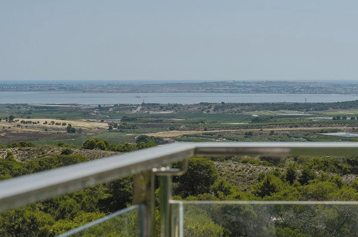 3 sovrum Bungalow till salu i San Miguel de Salinas med pool garage - 399 000 € (Ref: 9968665)