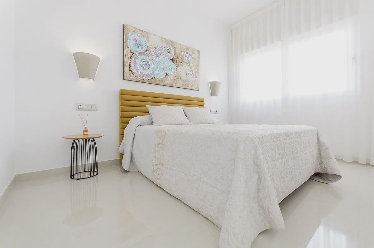 3 bedroom Villa for sale in Los Montesinos with pool garage - € 485,000 (Ref: 9968670)