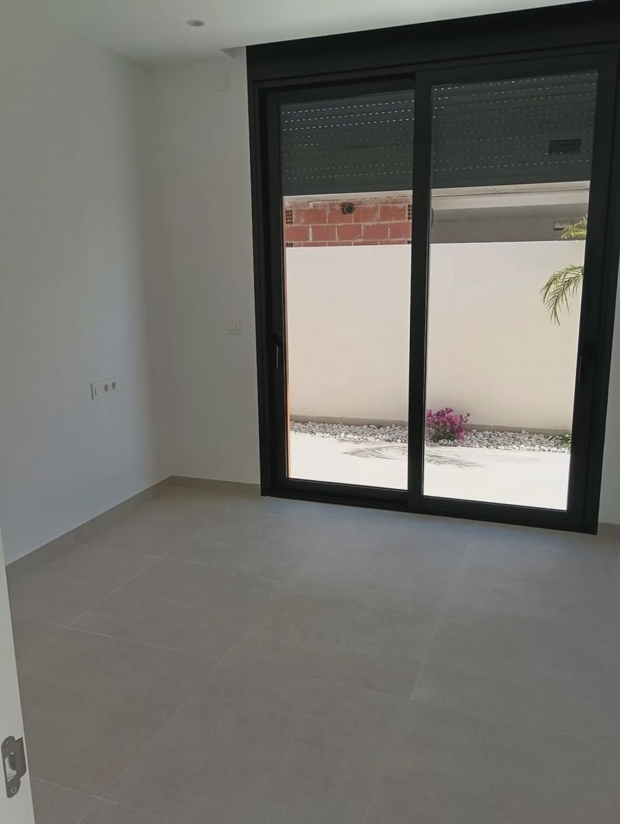 3 soverom Villa til salgs i Pilar de la Horadada med svømmebasseng garasje - € 586 000 (Ref: 9968705)
