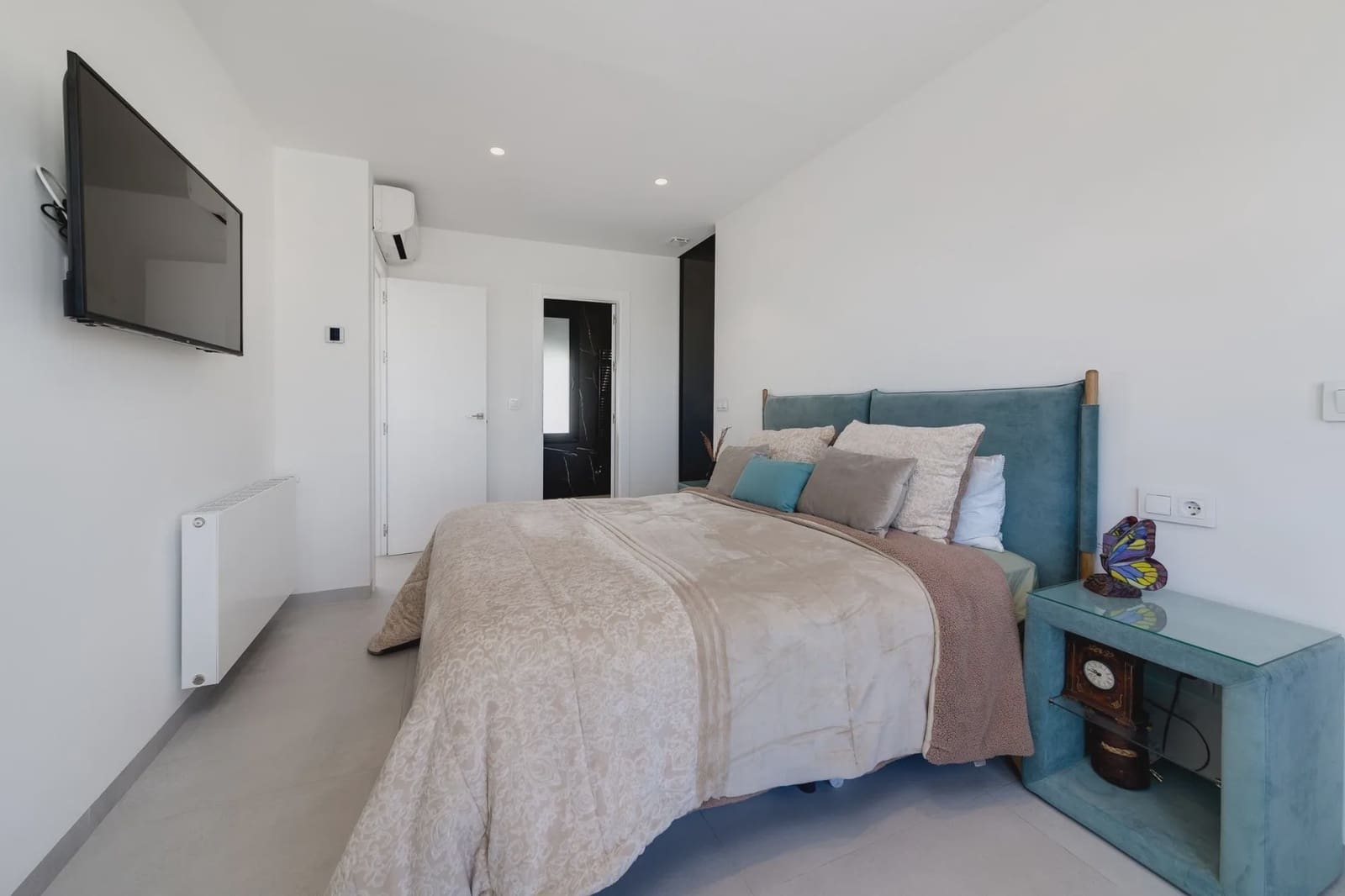 3 Zimmer Villa zu verkaufen in Pilar de la Horadada mit Pool Garage - 594.000 € (Ref: 9968706)