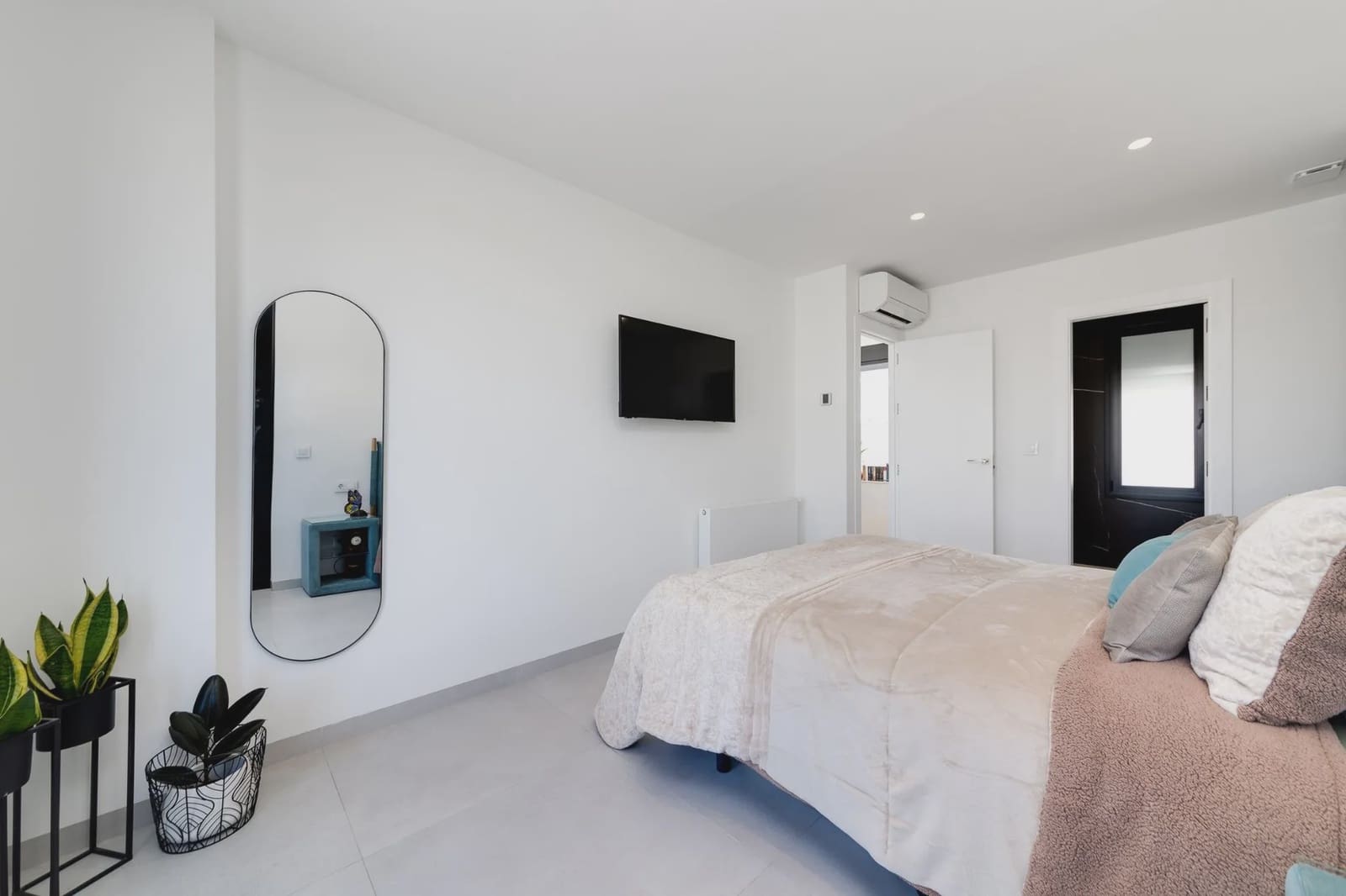 3 Zimmer Villa zu verkaufen in Pilar de la Horadada mit Pool Garage - 594.000 € (Ref: 9968706)