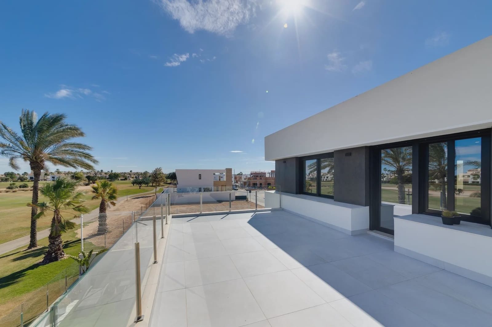3 Zimmer Villa zu verkaufen in Pilar de la Horadada mit Pool Garage - 594.000 € (Ref: 9968706)