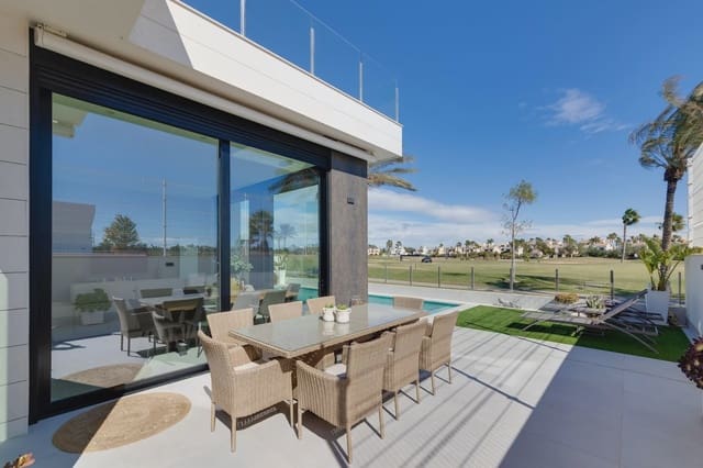 3 Zimmer Villa zu verkaufen in Pinar de Campoverde, Pilar de la Horadada mit Pool Garage - 594.000 € (Ref: 9968706)
