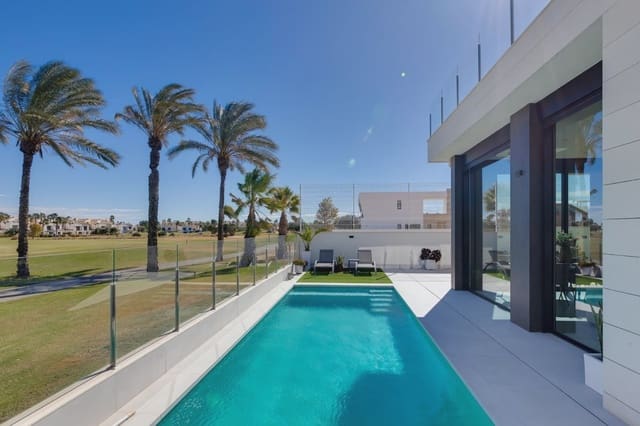 3 Zimmer Villa zu verkaufen in Pinar de Campoverde, Pilar de la Horadada mit Pool Garage - 594.000 € (Ref: 9968706)
