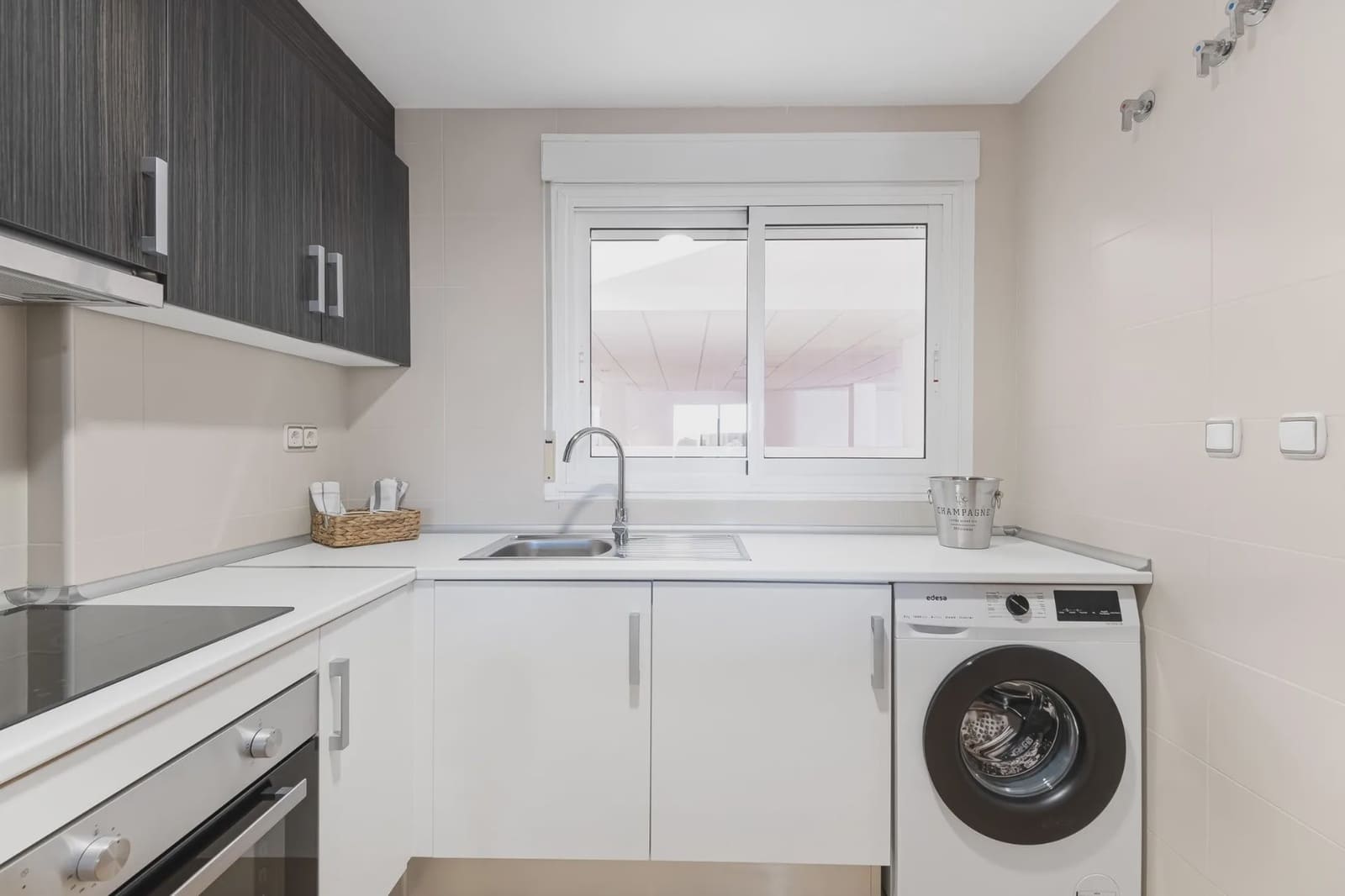 2 sovrum Lägenhet till salu i Orihuela Costa med pool garage - 187 500 € (Ref: 9968752)
