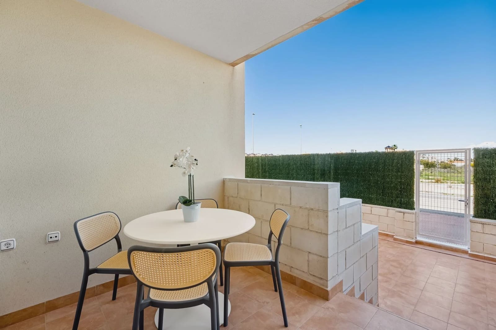 2 sovrum Lägenhet till salu i Orihuela Costa med pool garage - 187 500 € (Ref: 9968752)