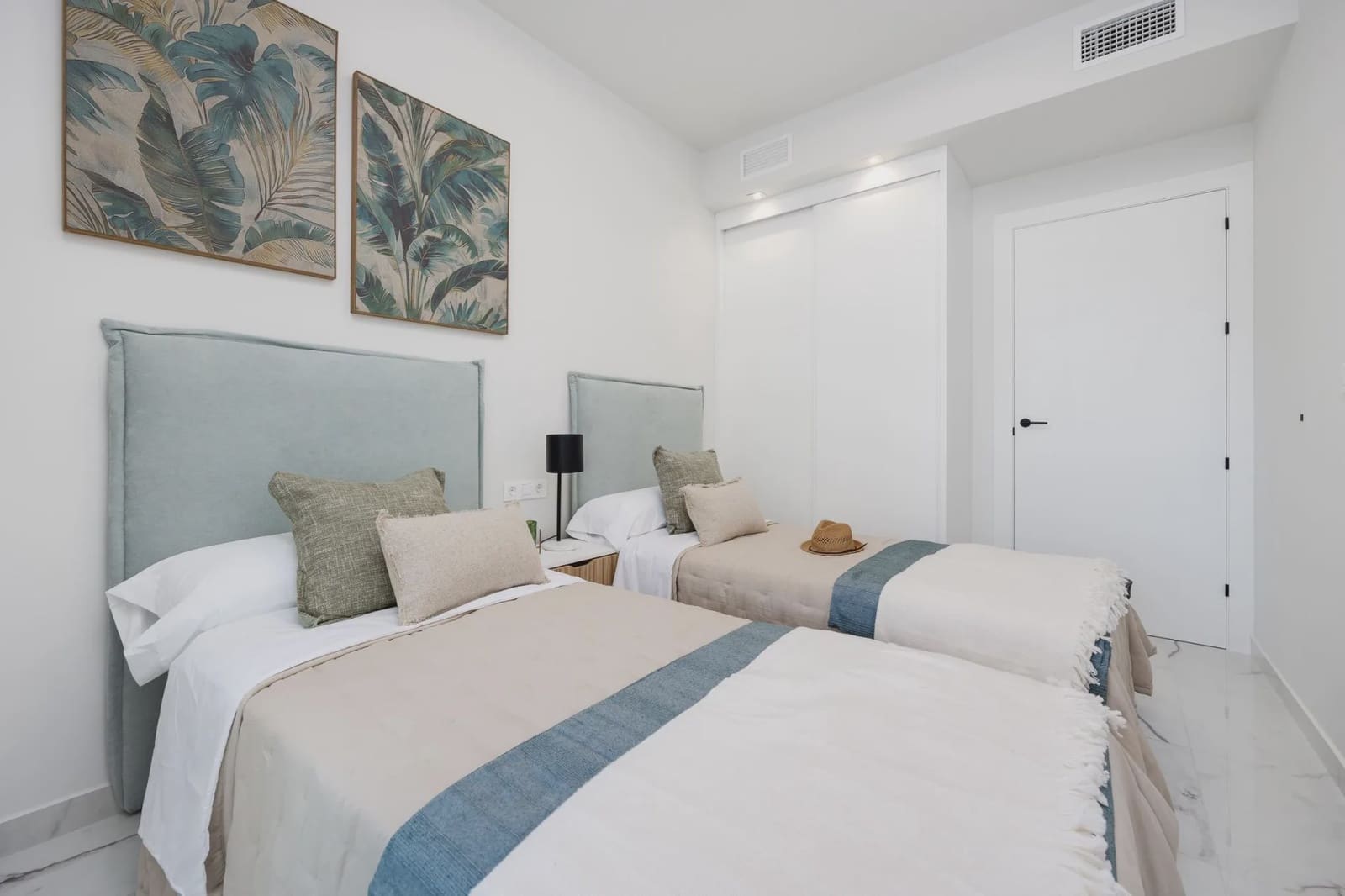 2 chambre Appartement à vendre à San Miguel de Salinas avec piscine garage - 244 000 € (Ref: 9968782)