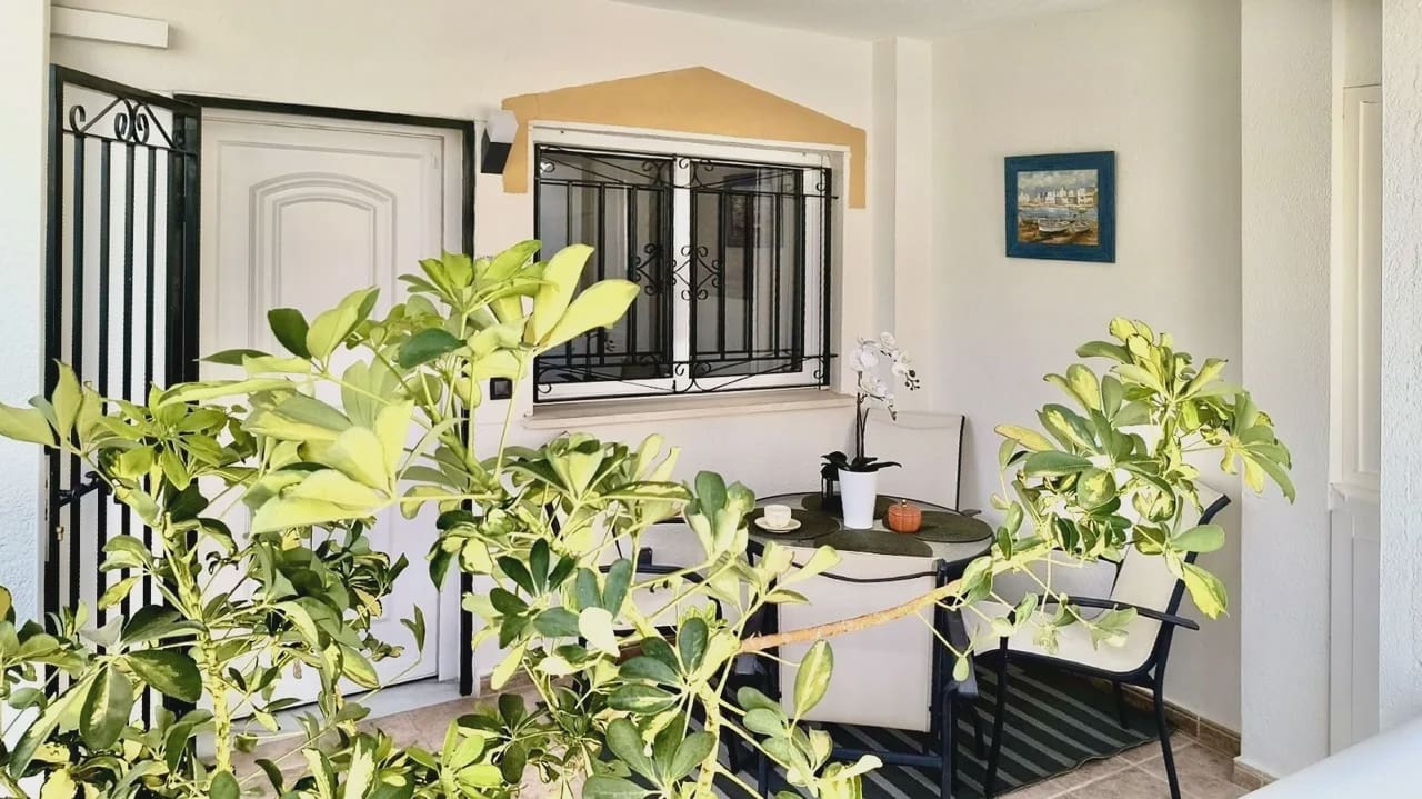 3 soverom Hus til salgs i Los Altos med svømmebasseng - € 268 800 (Ref: 9977699)