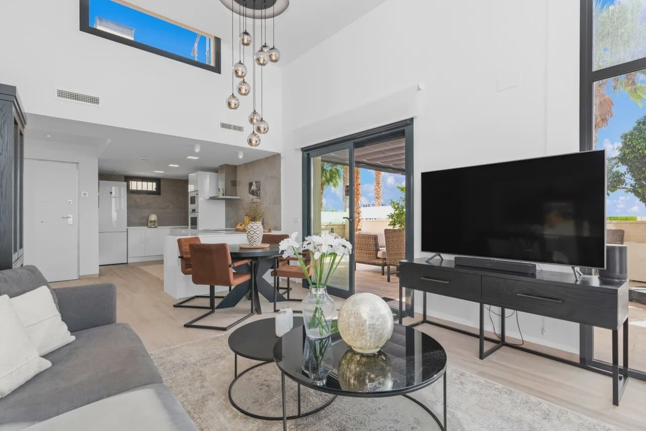 5 slaapkamer Villa te koop in Cabo Roig met zwembad garage - € 829.000 (Ref: 9977700)
