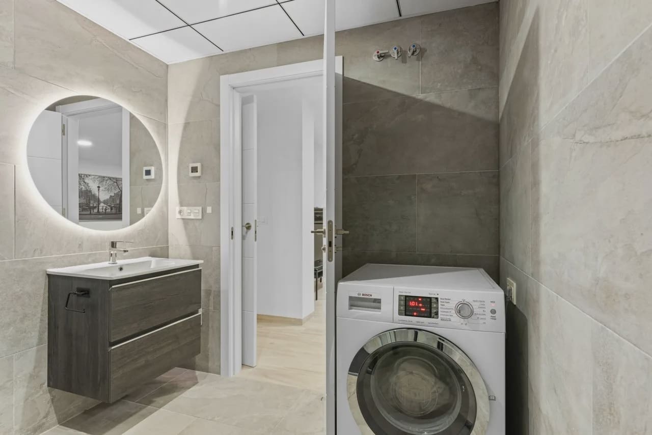 5 slaapkamer Villa te koop in Cabo Roig met zwembad garage - € 829.000 (Ref: 9977700)