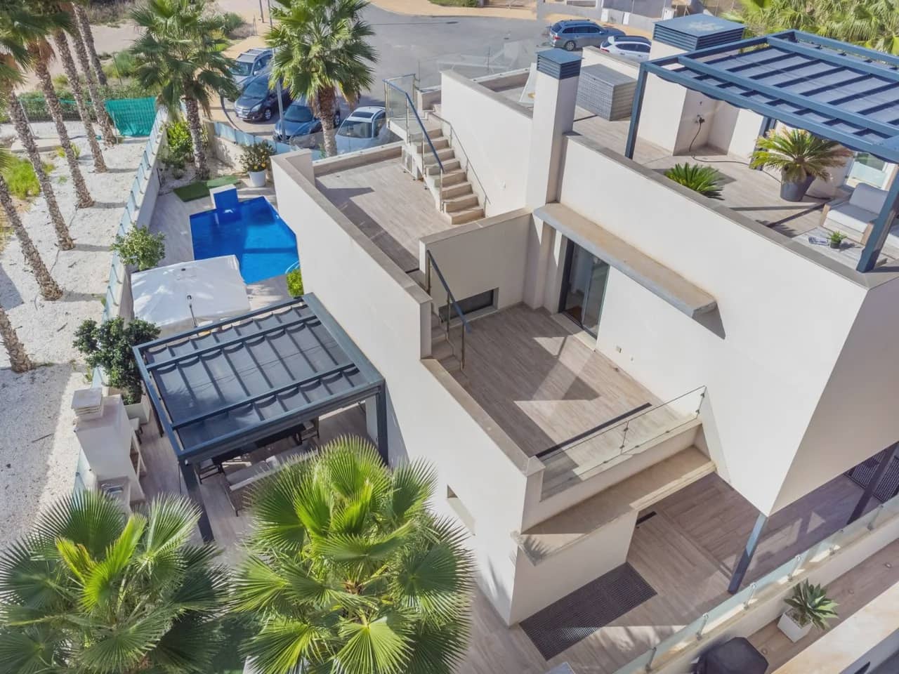 5 slaapkamer Villa te koop in Cabo Roig met zwembad garage - € 829.000 (Ref: 9977700)