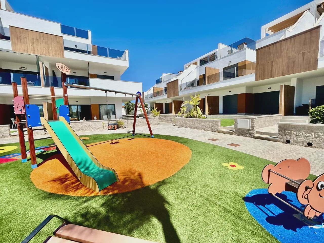 2 chambre Appartement à vendre à Pilar de la Horadada avec piscine garage - 330 000 € (Ref: 9977701)