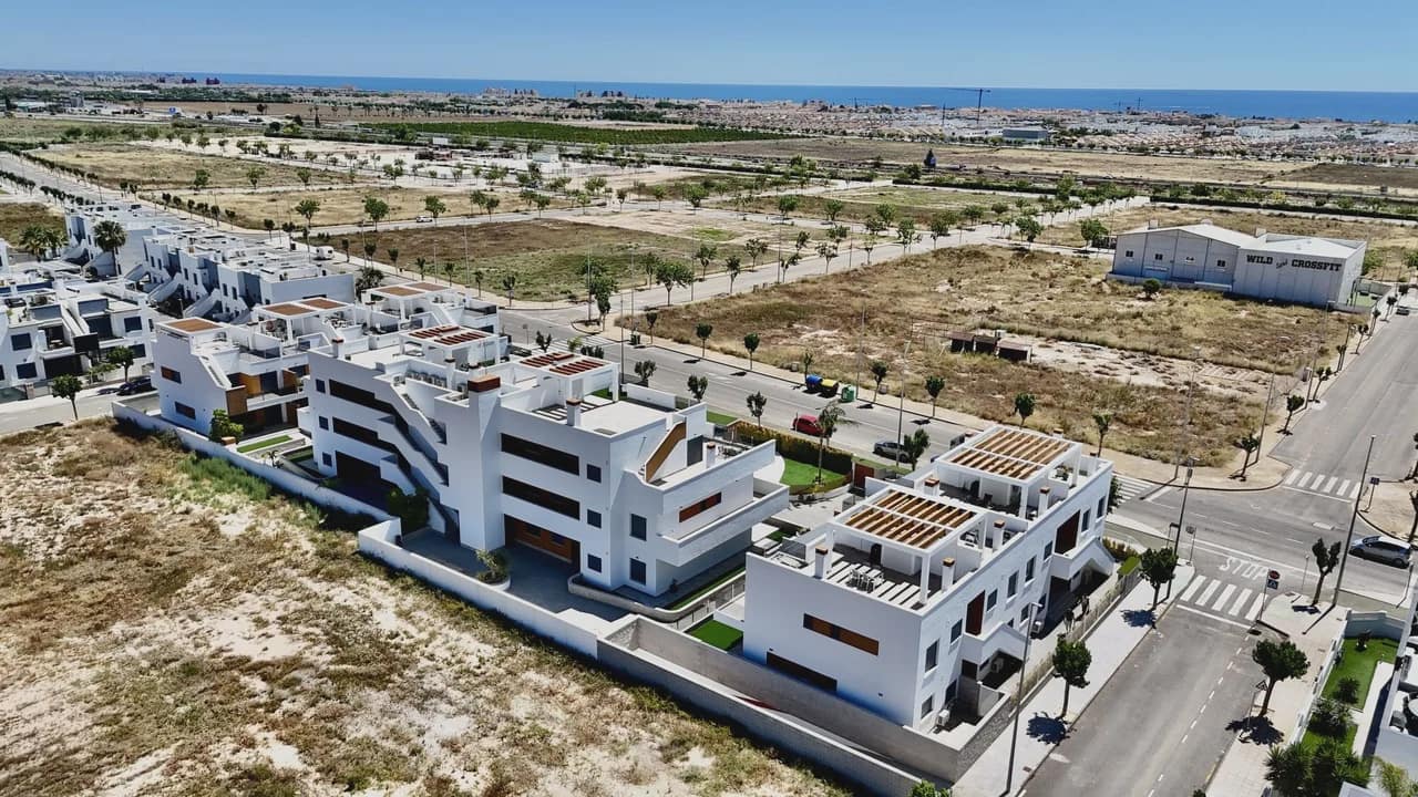 2 chambre Appartement à vendre à Pilar de la Horadada avec piscine garage - 330 000 € (Ref: 9977701)