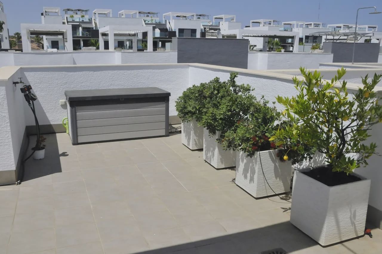 3 chambre Villa/Maison à vendre à Guardamar del Segura avec piscine garage - 309 900 € (Ref: 9977702)