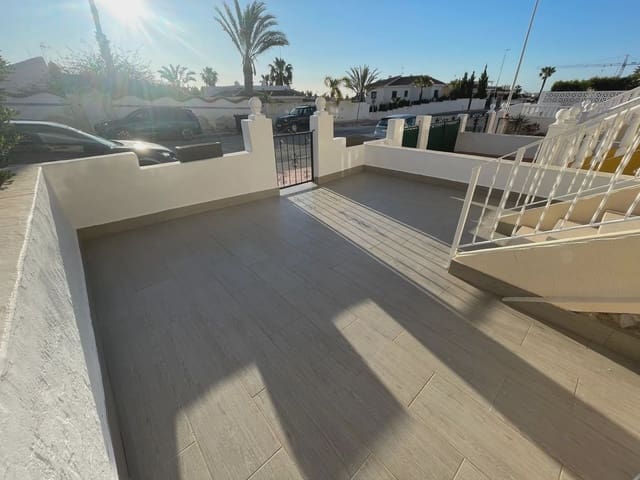 3 soverom Hus til salgs i Ciudad Quesada, Rojales med svømmebasseng - € 239 900 (Ref: 9977704)