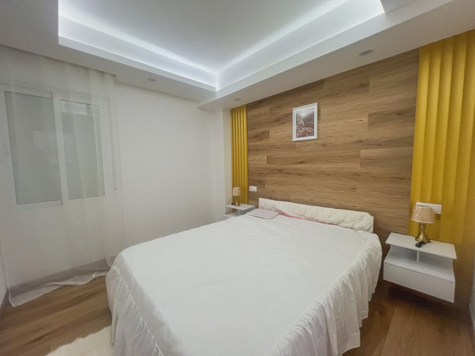 4 bedroom Apartment for sale in Torrevieja - € 285,000 (Ref: 9977706)