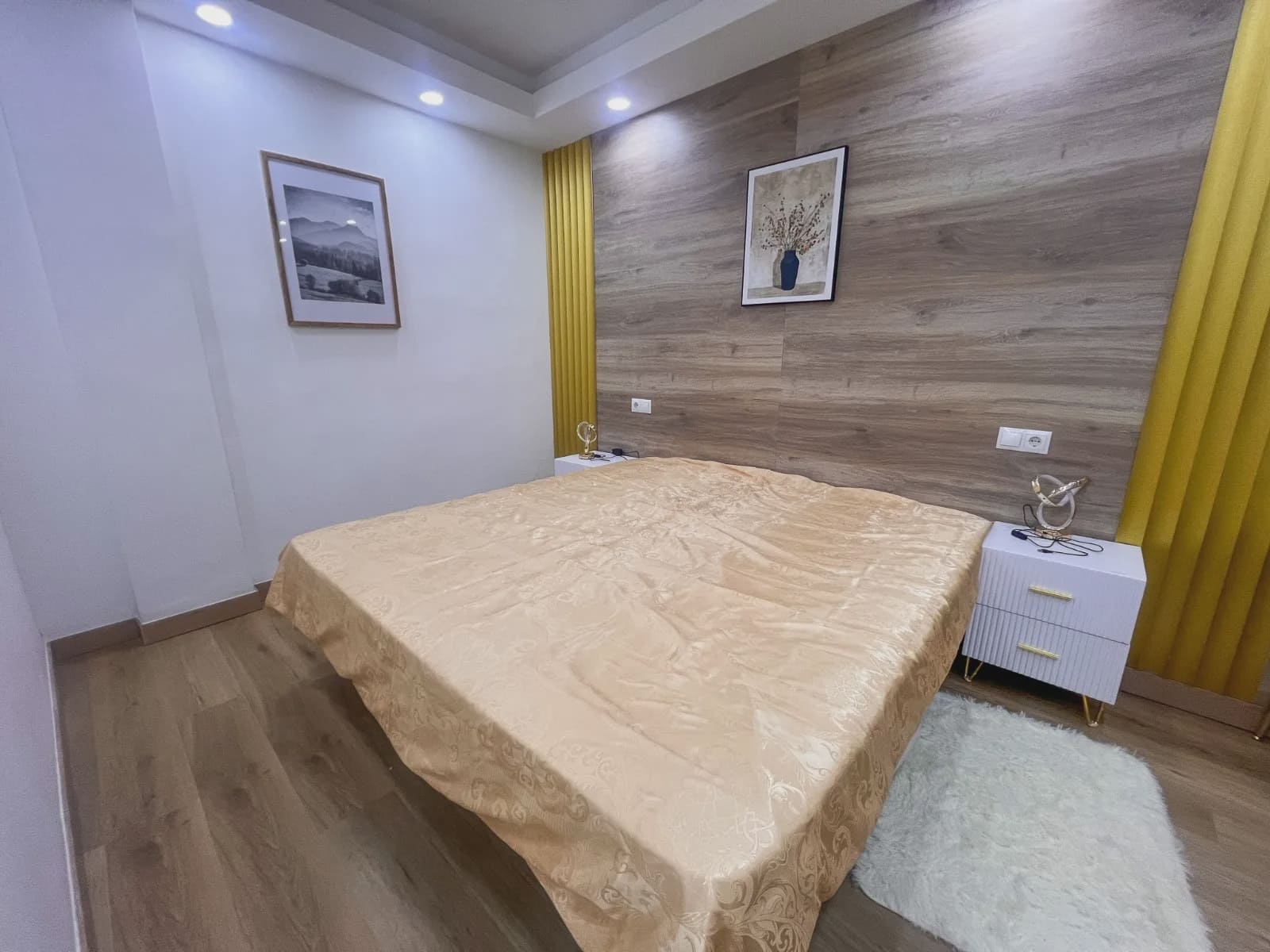 4 bedroom Apartment for sale in Torrevieja - € 285,000 (Ref: 9977706)
