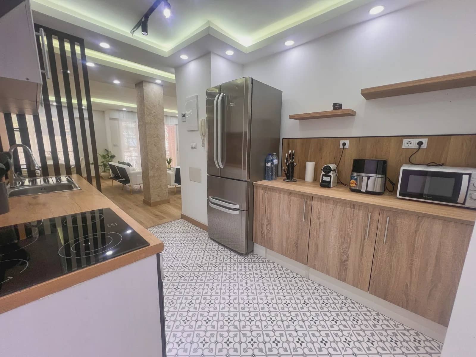 4 bedroom Apartment for sale in Torrevieja - € 285,000 (Ref: 9977706)
