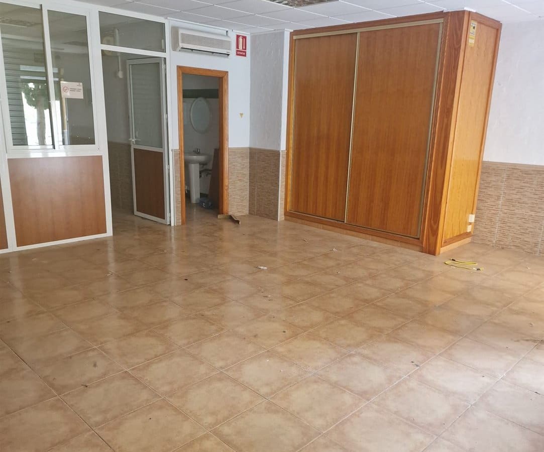 Local Comercial en Orihuela en venta - 37.000 € (Ref: 9979311)