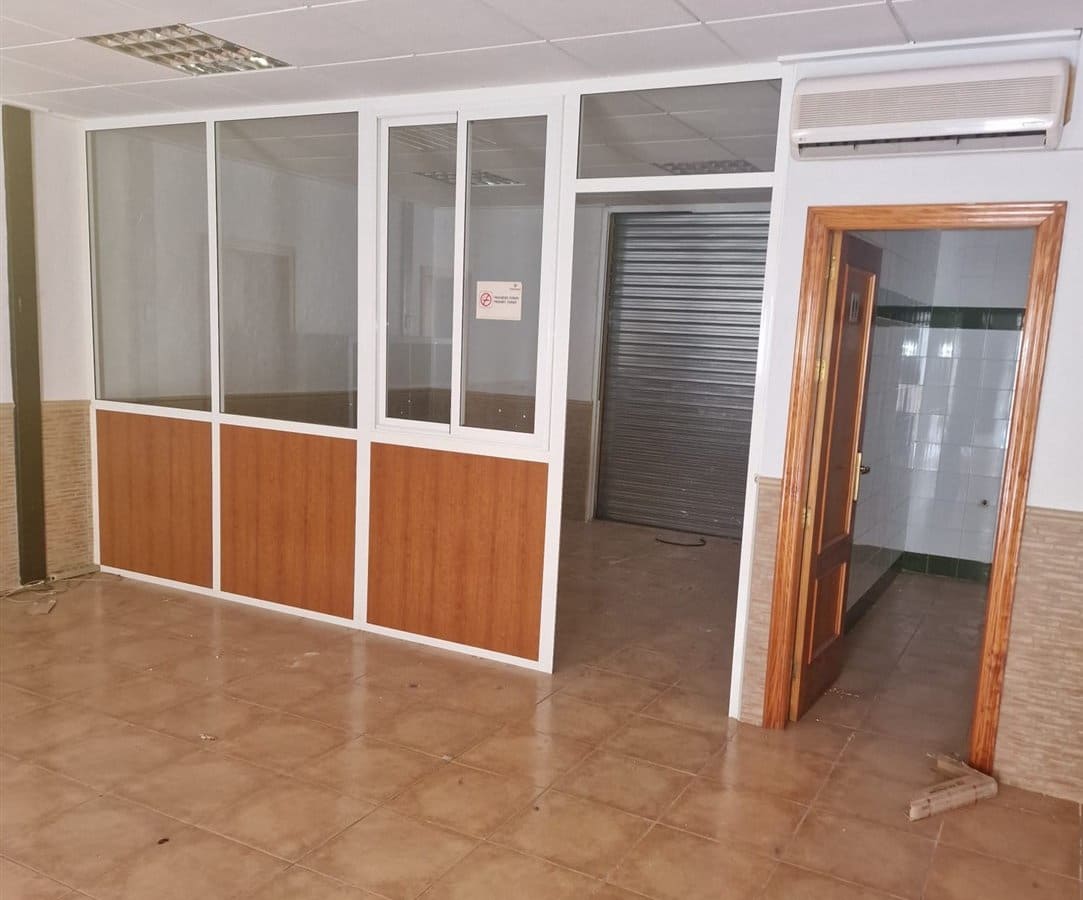 Local Comercial en Orihuela en venta - 37.000 € (Ref: 9979311)