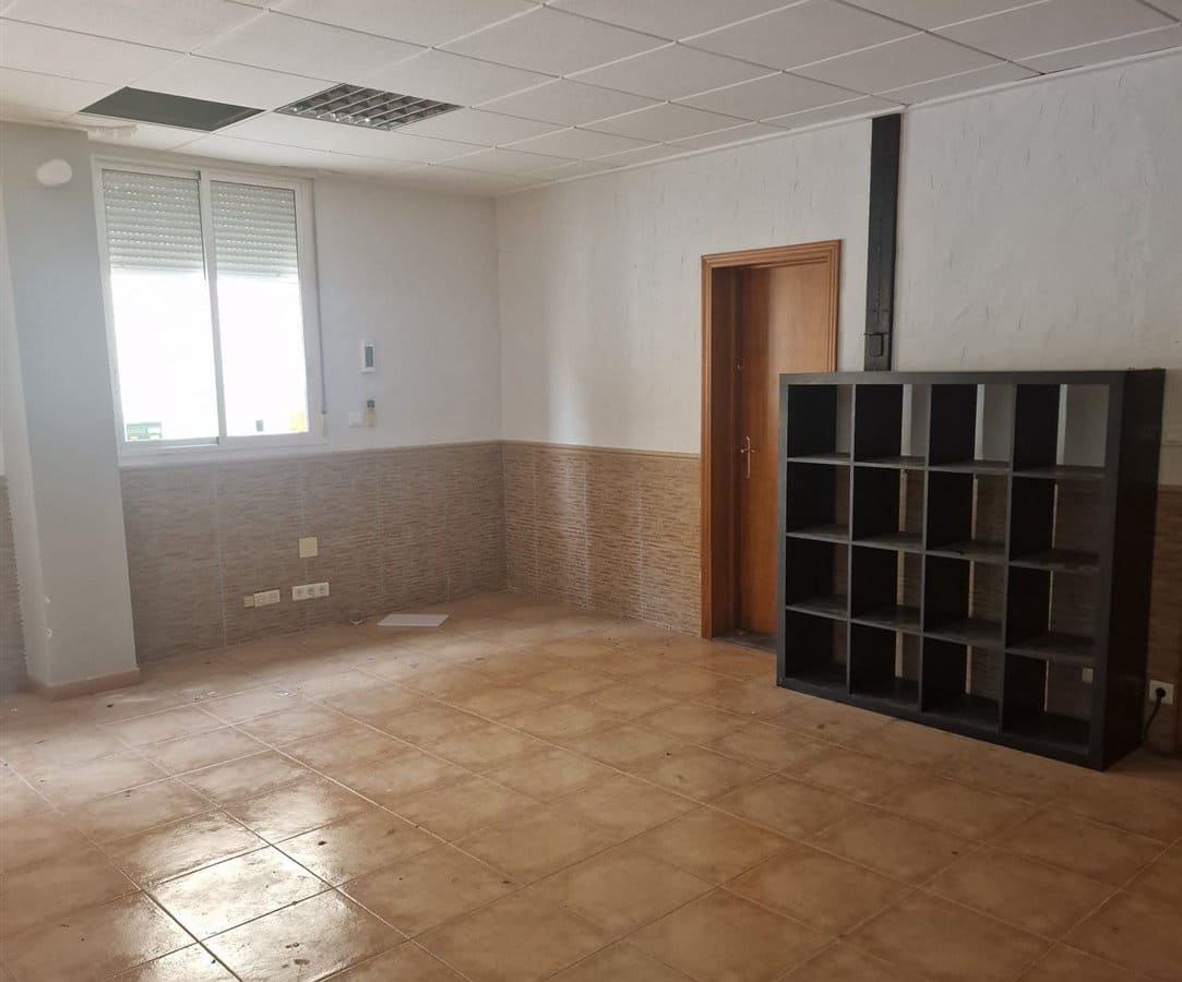 Local Comercial en Orihuela en venta - 37.000 € (Ref: 9979311)