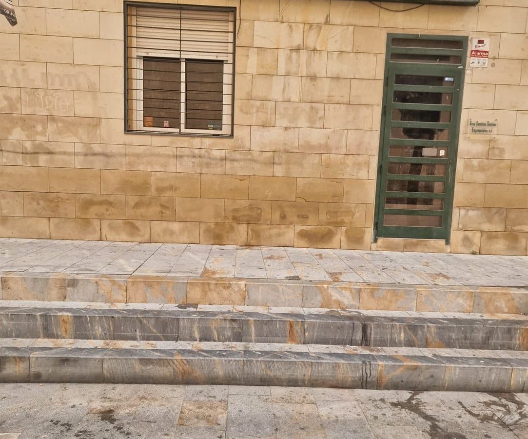 Local Comercial en Orihuela en venta - 37.000 € (Ref: 9979311)