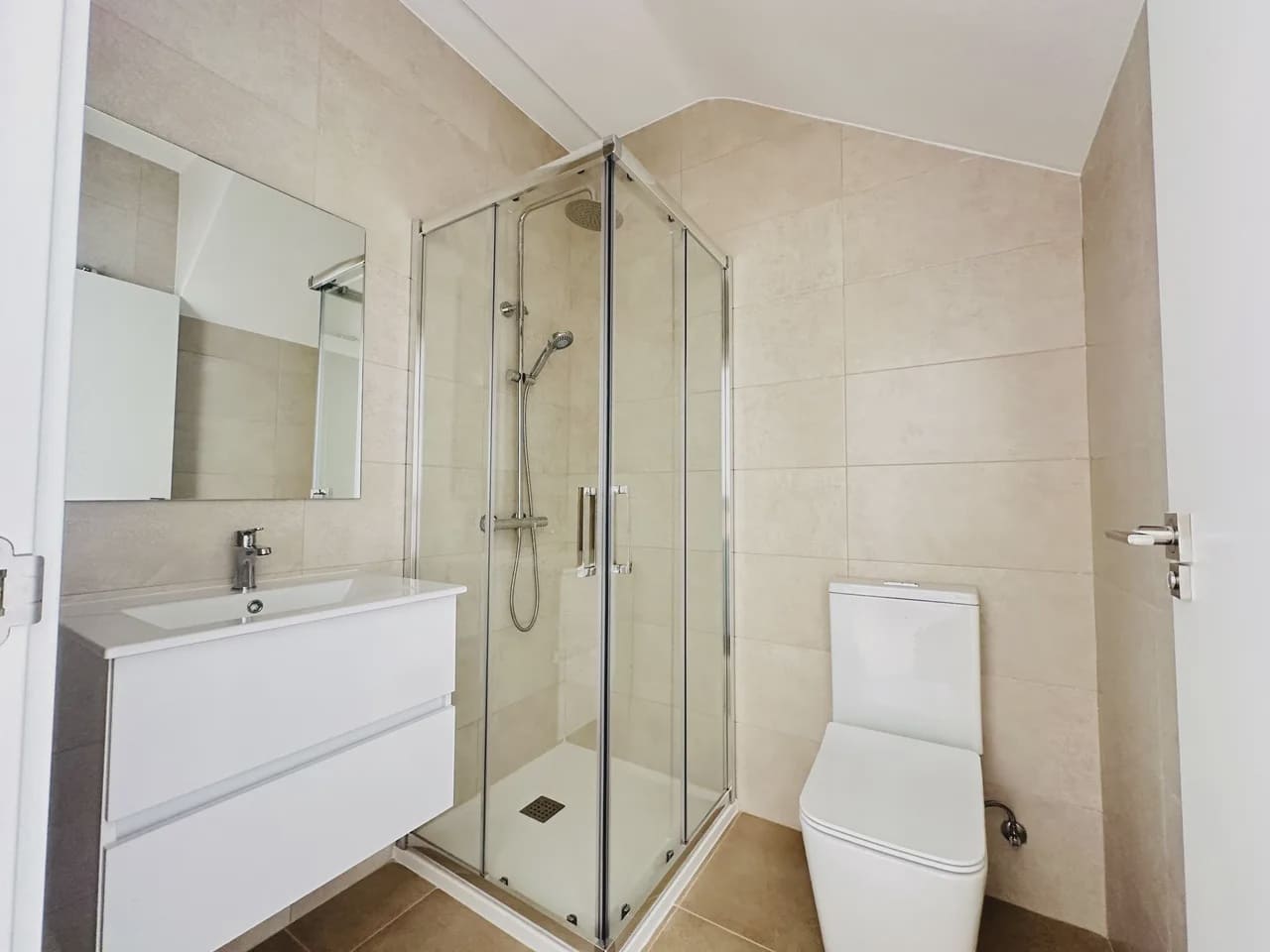 Chalet de 3 habitaciones en Pilar de la Horadada en venta con piscina garaje - 265.000 € (Ref: 9979332)