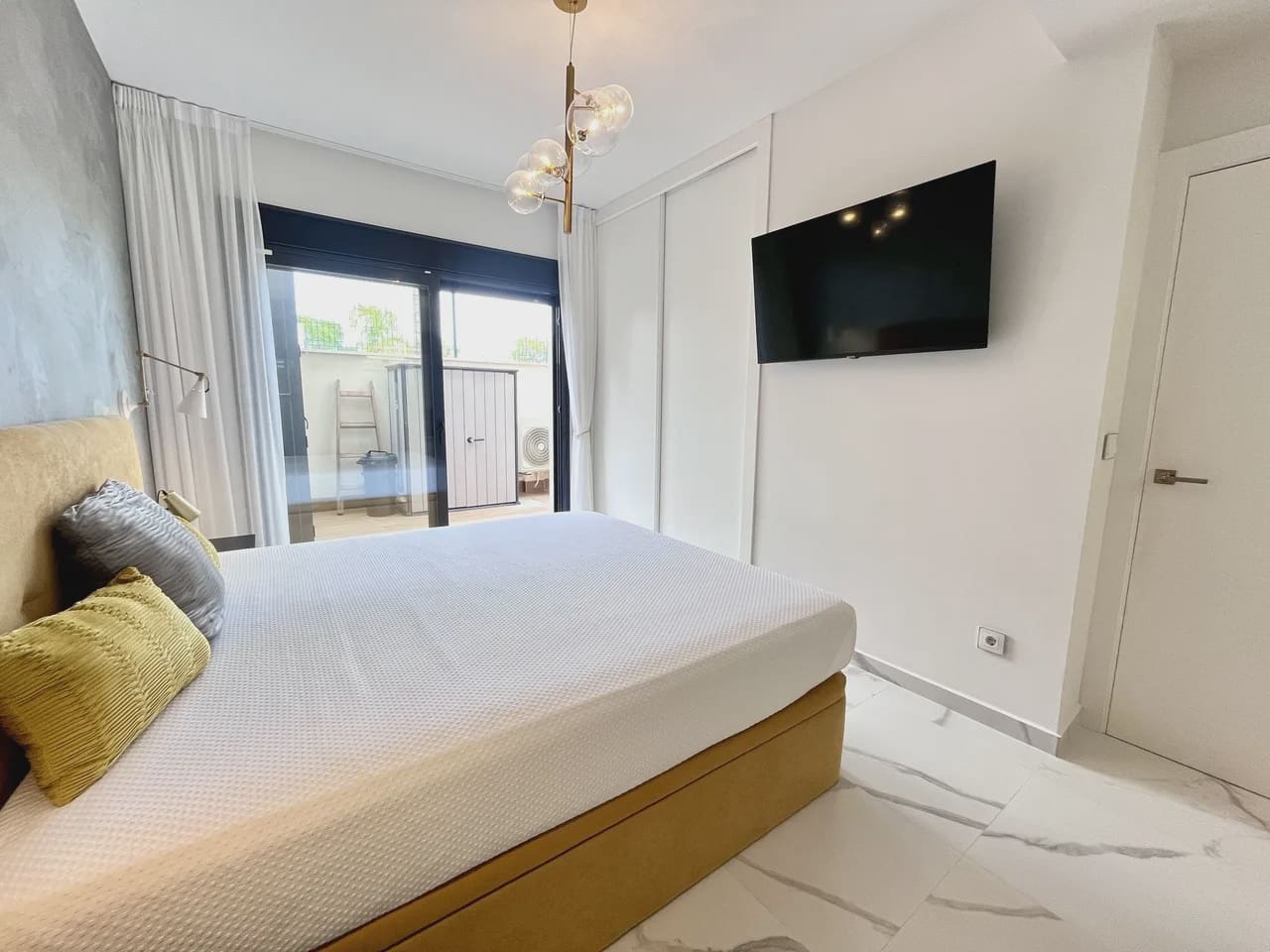 2 sypialnia Apartament na sprzedaż w San Miguel de Salinas z basenem garażem - 329 900 € (Ref: 9979337)