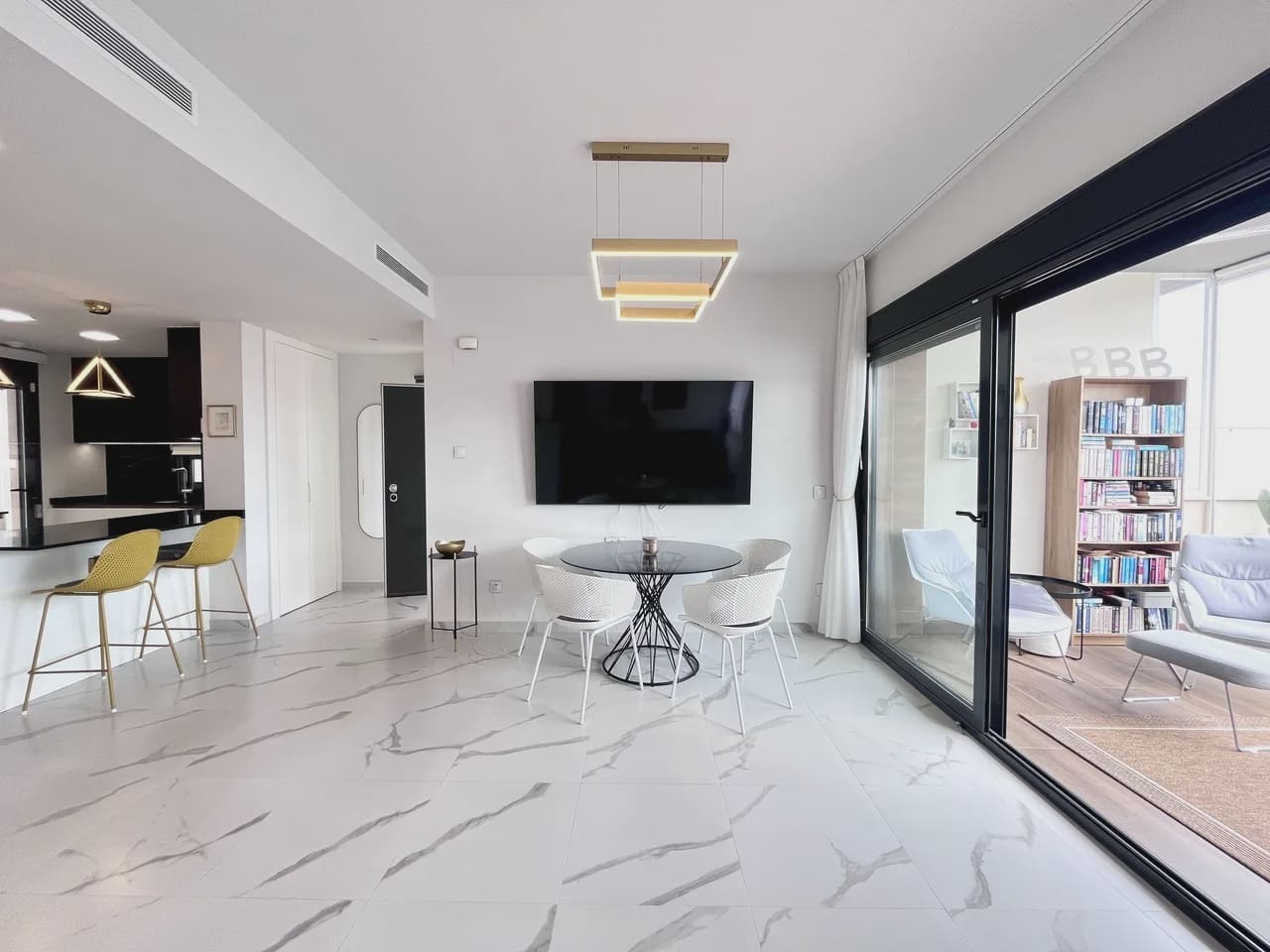 2 sypialnia Apartament na sprzedaż w San Miguel de Salinas z basenem garażem - 329 900 € (Ref: 9979337)