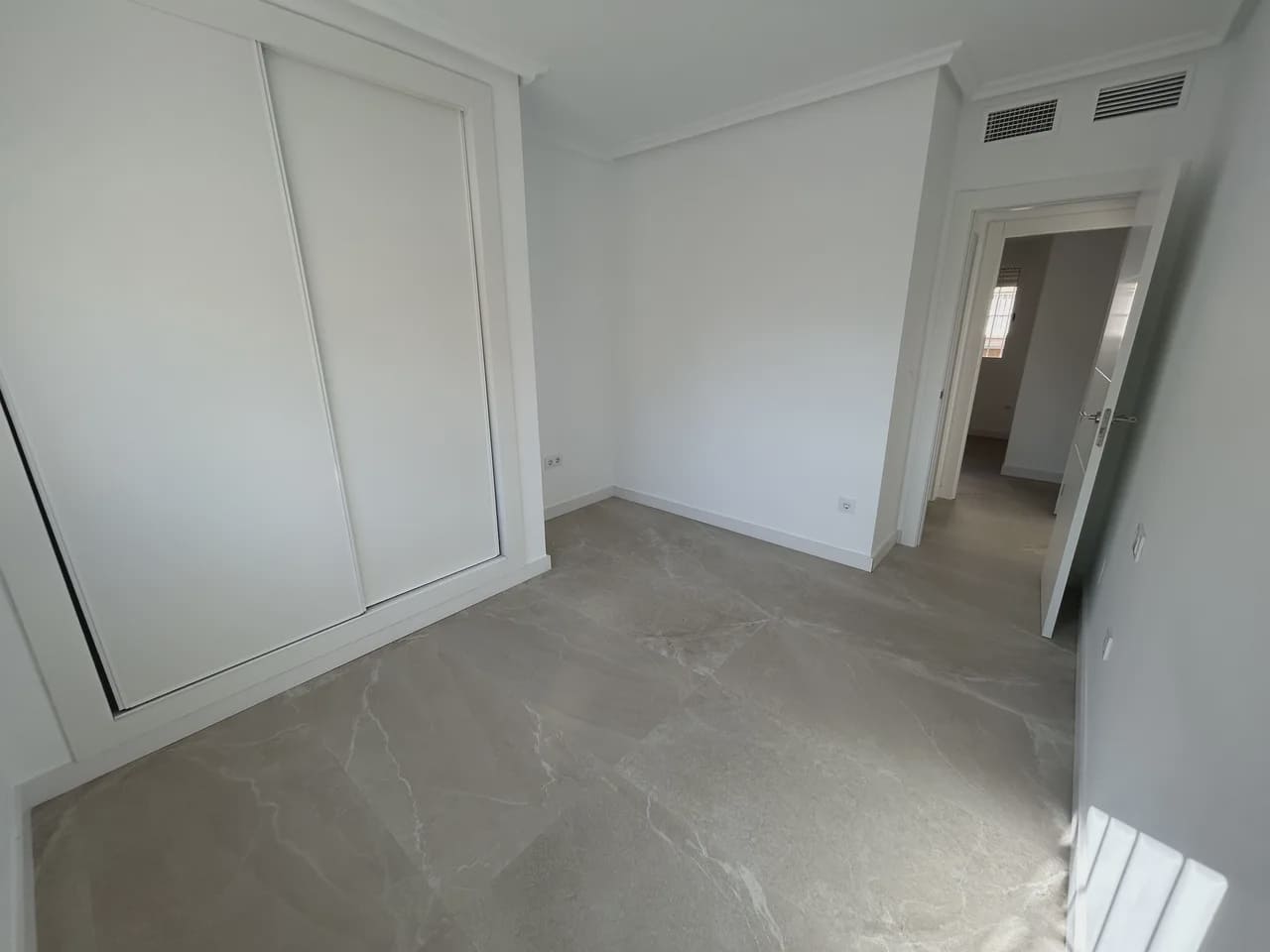 2 bedroom Apartment for sale in Pilar de la Horadada with pool garage - € 225,000 (Ref: 9979338)