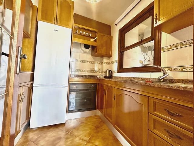 Apartamento de 2 habitaciones en Cabo Roig, Orihuela en venta con piscina garaje - 205.000 € (Ref: 9979343)