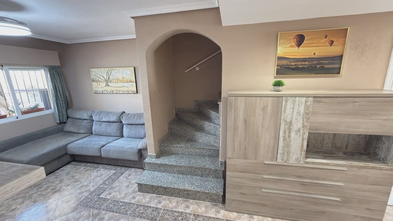3 sypialnia Dom na sprzedaż w La Zenia z basenem garażem - 229 950 € (Ref: 9979348)
