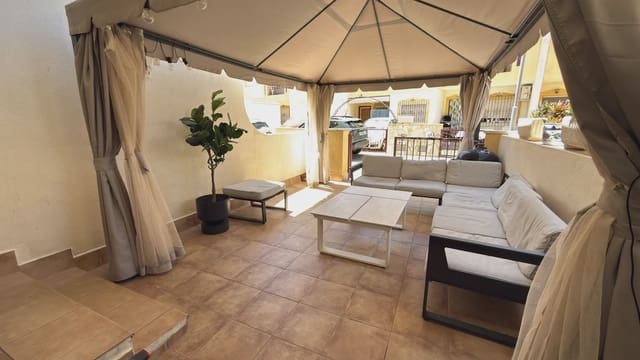 3 sypialnia Dom na sprzedaż w La Zenia, Orihuela z basenem garażem - 229 950 € (Ref: 9979348)